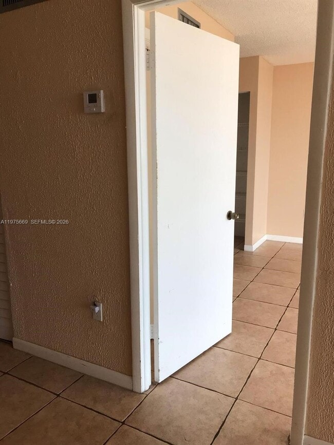 Building Photo - 16751 NE 9th Ave