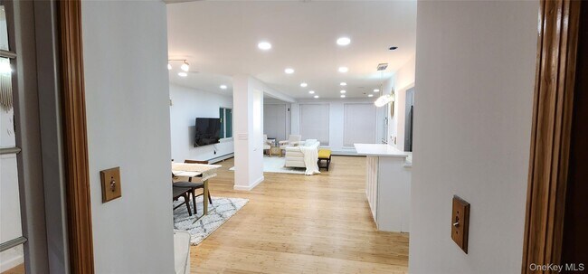 Foto del edificio - 150 E Walnut St