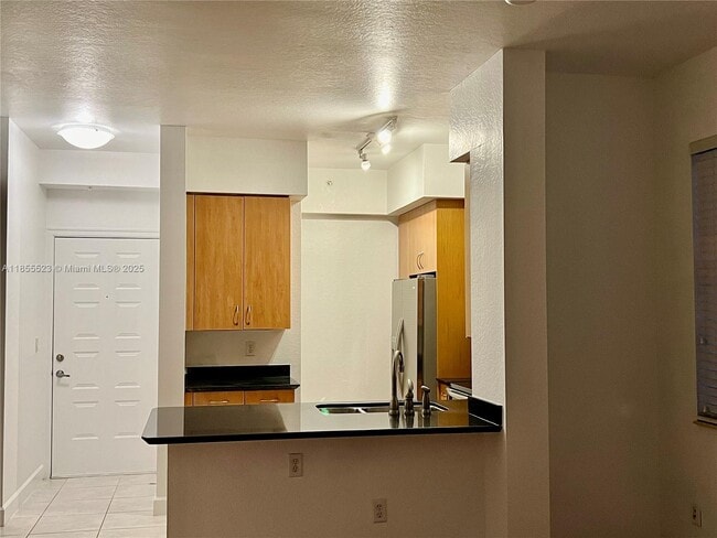 Foto del edificio - 1830 Radius Dr