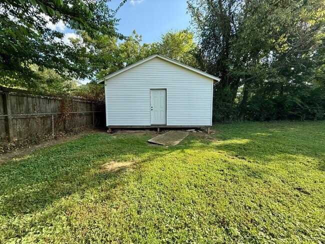 Building Photo - 6403 Cannon Ave