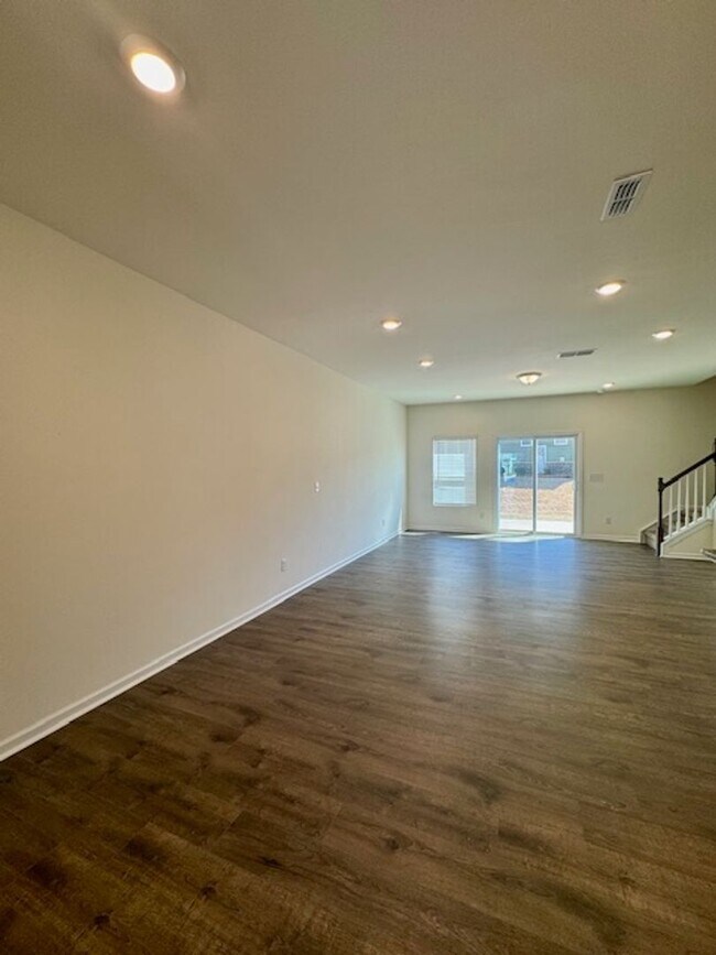 Foto del edificio - 206 Harpers Run Ln