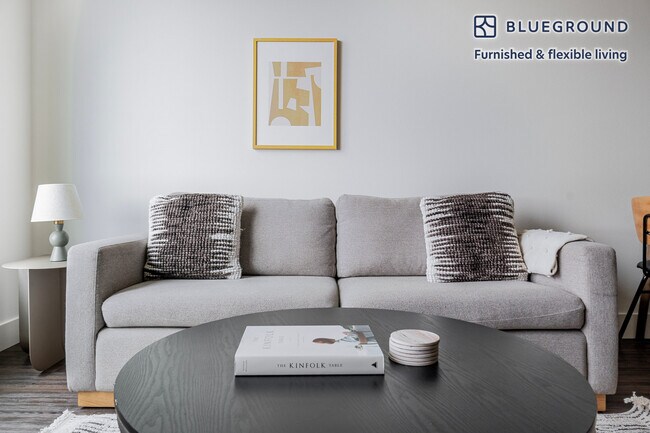 Foto del edificio - 19888 40th Ave W