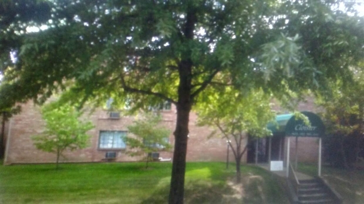 Building Photo - 903 9th Ave