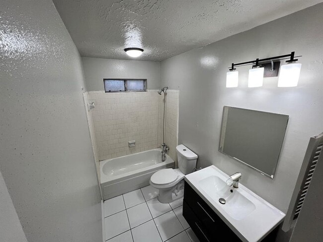 Building Photo - 11903 Fork Creek Dr