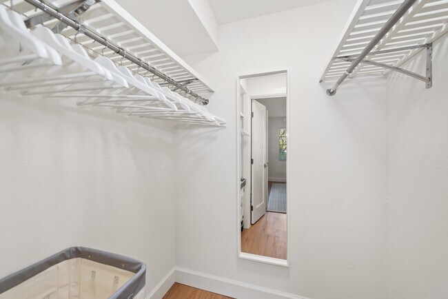 Foto del edificio - 501 Forest Lakes Blvd