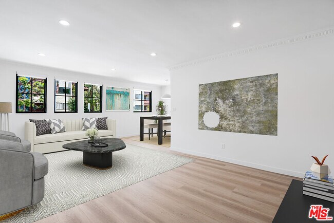 Foto del edificio - 527 S Barrington Ave