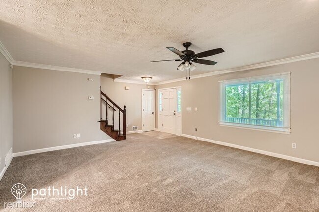 Building Photo - 4 br, 3 bath House - 1083 Lake Drive UNIT