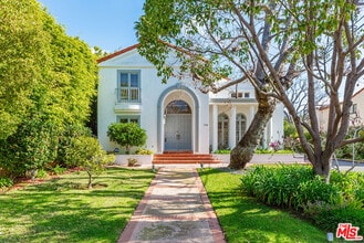 Building Photo - 158 S Anita Ave