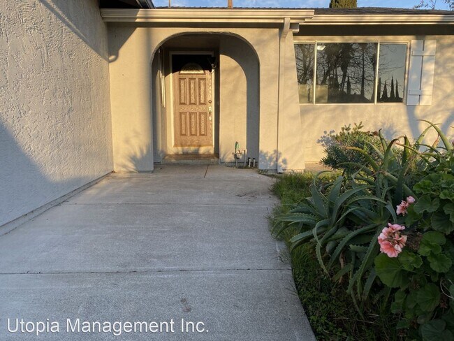 Building Photo - 3 br, 2 bath House - 167 Radcliffe Drive