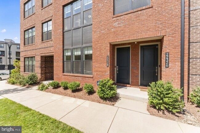 Building Photo - 22328 Roanoke Rise Terrace