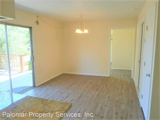 Building Photo - 4 br, 2.5 bath House - 1322 Country Club Dr
