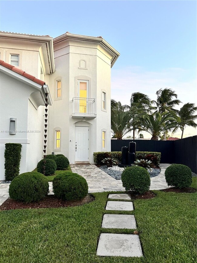 Foto del edificio - 6801 NW 113th Ct