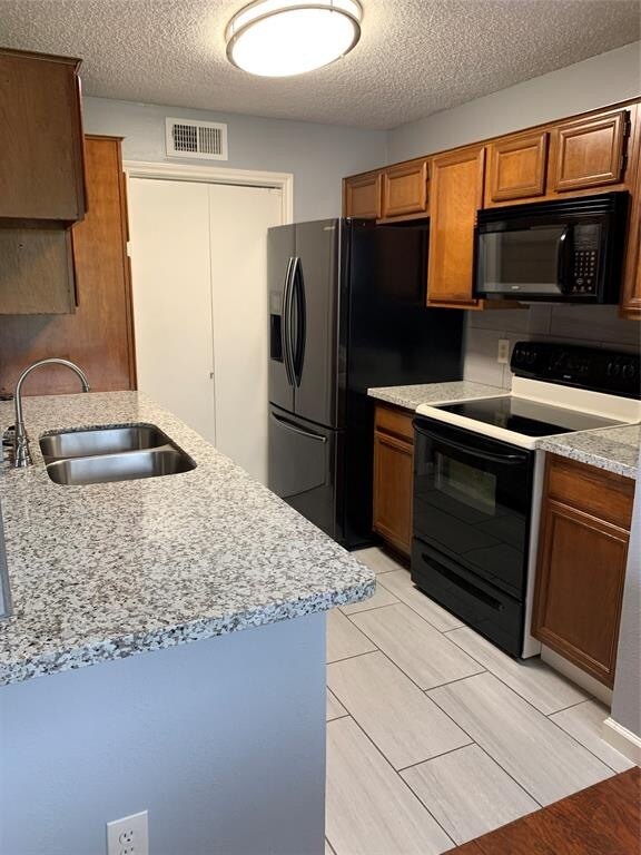 Building Photo - 8391 Sands Point Dr