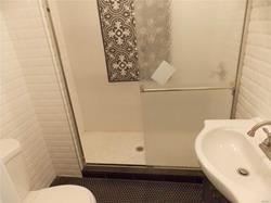 Foto del edificio - 2 br, 1 bath House - 423 Ashford St Fl 1