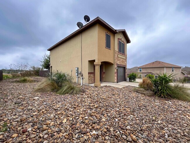 Building Photo - 5311 Lost Hills Trail