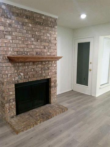 Foto del edificio - 7530 Kings Ridge Rd