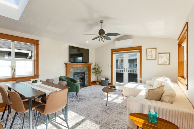 Foto del edificio - 3006 SW Hinds St