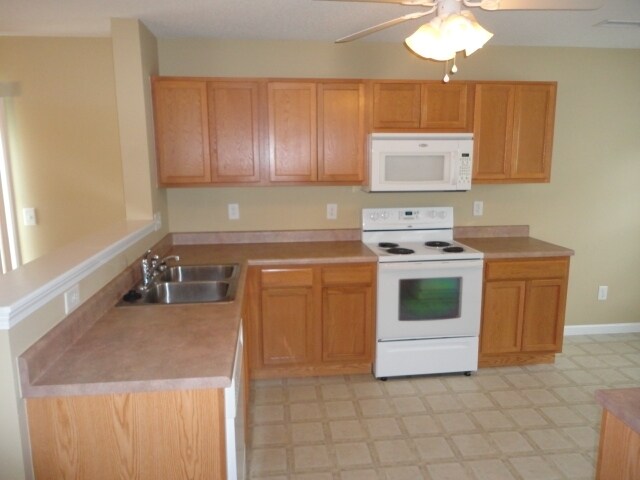 Foto del edificio - 4609 Twin Spires Dr