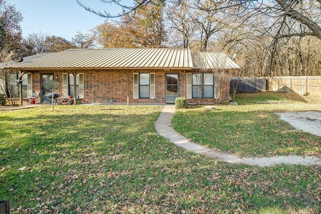 Building Photo - 6530 Fall Creek Hwy