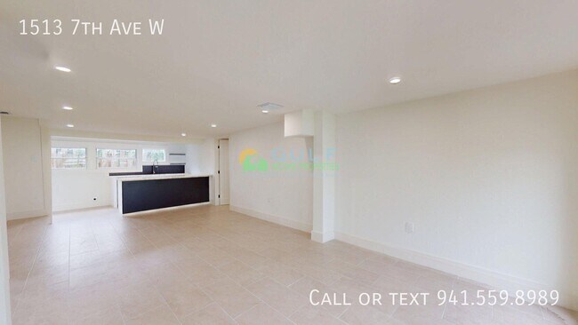 Building Photo - 1513 7th Ave W