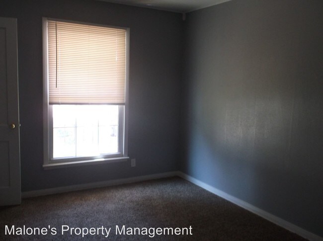 Building Photo - 4 br, 1.5 bath House - 4205 SE 26