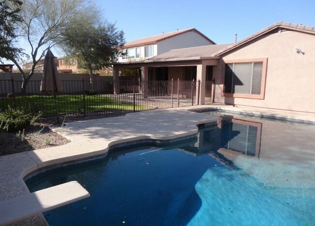 Foto del edificio - 5335 W Gwen St