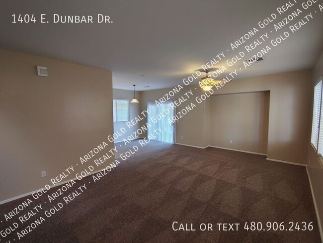 Foto del edificio - 1404 E Dunbar Dr
