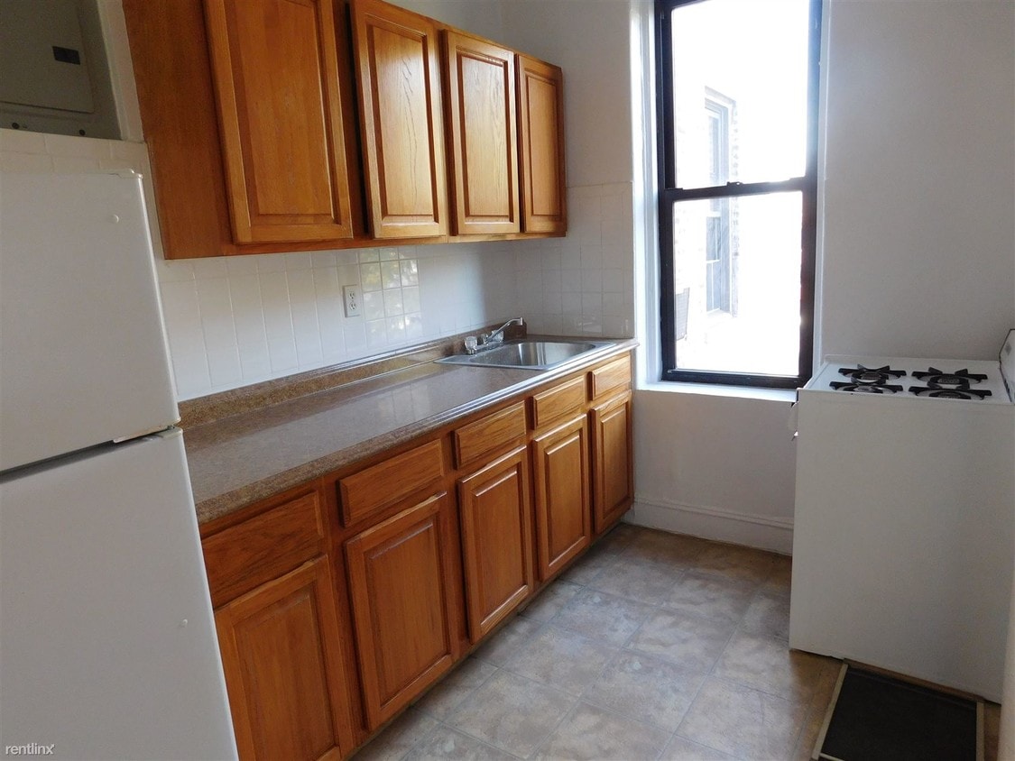 Primary Photo - 3114 35th St