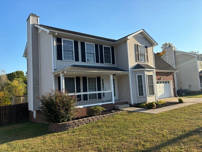 Building Photo - Welcome Home to this lovely 3bed/2.5 bath ...
