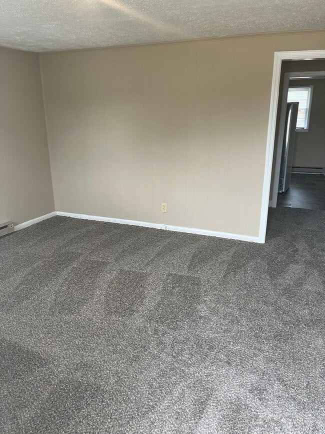 Building Photo - 2-Bedroom Home in Spring Lake