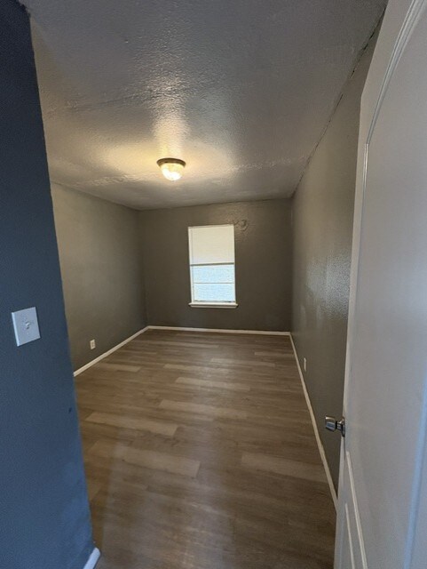 Foto del edificio - 2513 Quintana Rd