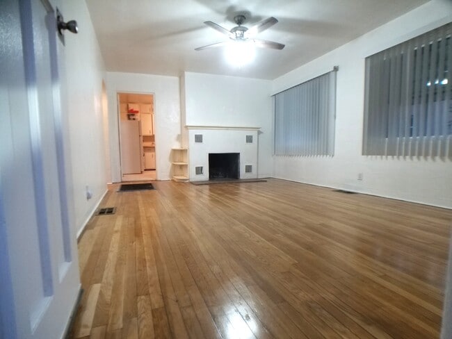 Building Photo - 1904 Lead Ave SE