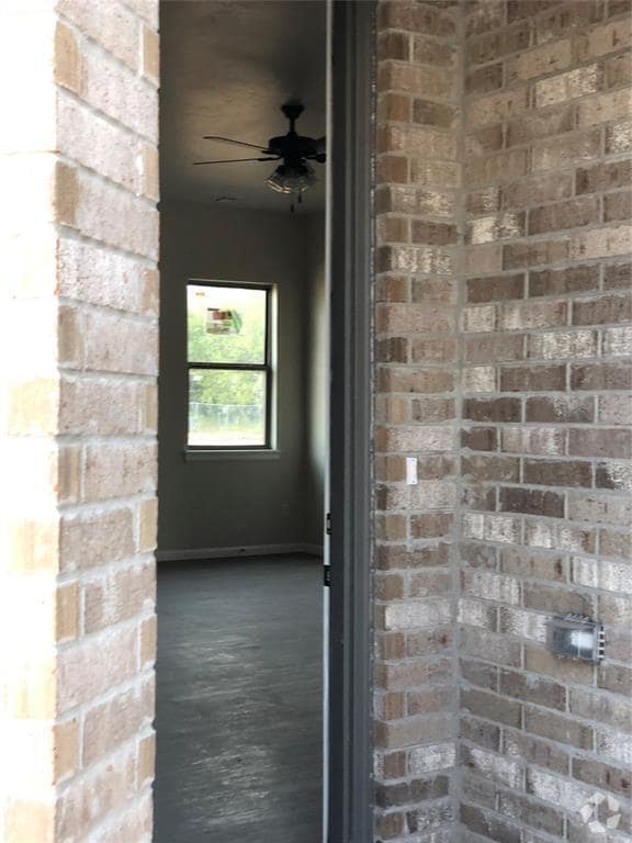 Building Photo - 3423 Enclave Pl