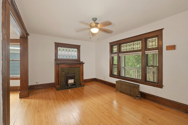 Foto del edificio - 2535 Aldrich Ave S