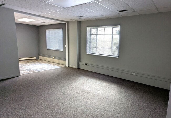 Building Photo - 123 W Colby St