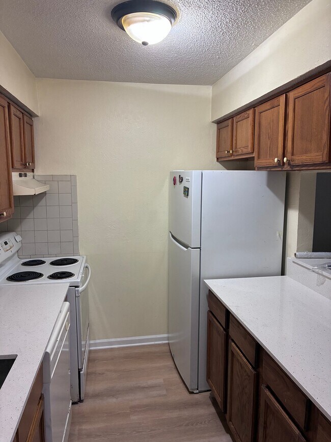 Building Photo - 2309 Giuffrias Ave