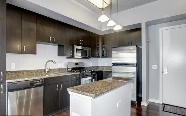 Building Photo - 475 K St NW