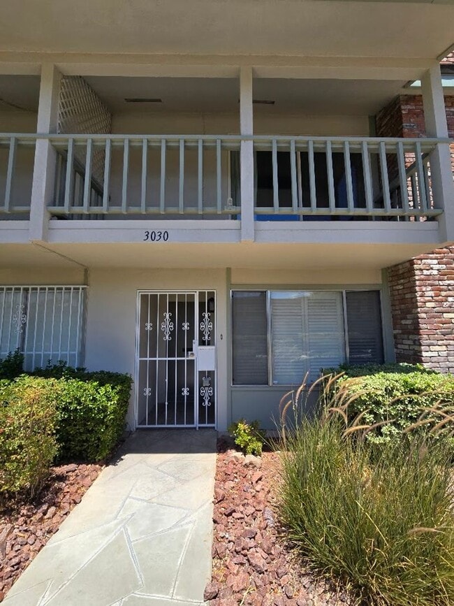 Building Photo - 3030 El Camino Ave