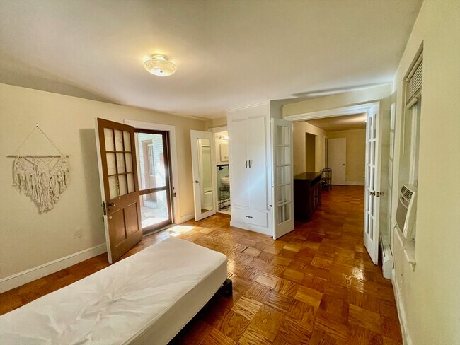 Foto del edificio - 183 Winthrop Rd