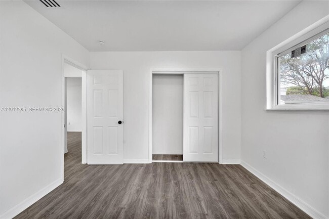 Building Photo - 1061 NW 108th Terrace