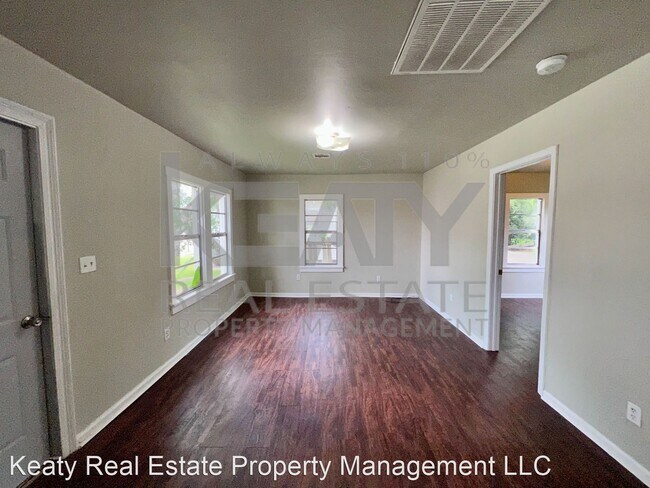 Building Photo - 2 br, 1 bath House - 327 Stewart Street