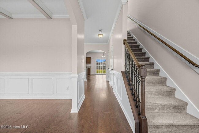 Building Photo - 710 Appling Ct