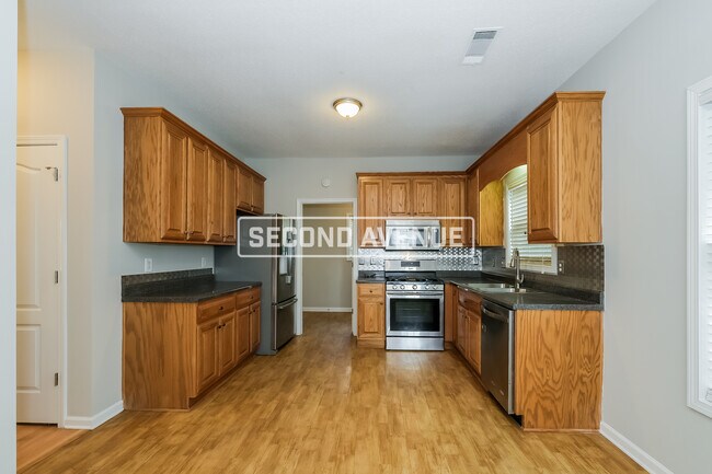Building Photo - 4590 Garden City DR