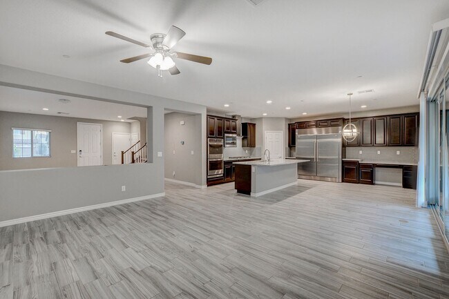 Building Photo - 2 story home with Next Gen!