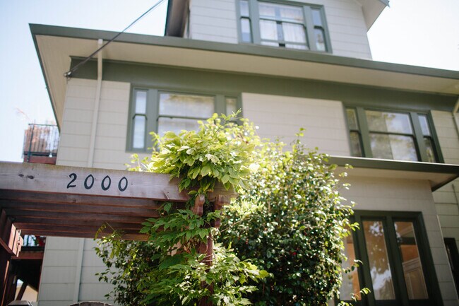Foto del edificio - 2000 Parker St