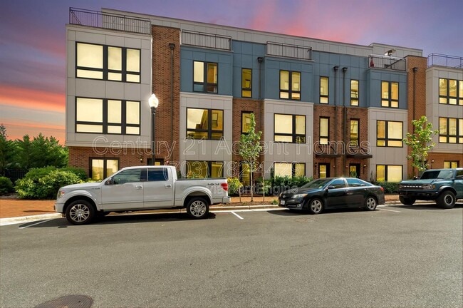 Photo - 402 Stabler Ln Townhome