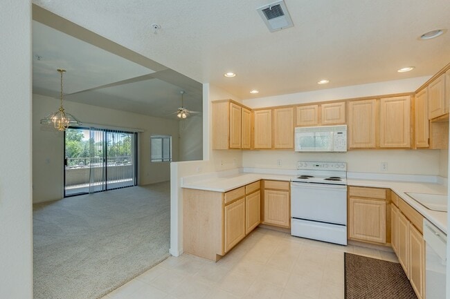 Photo - 15225 N 100th St Apartment