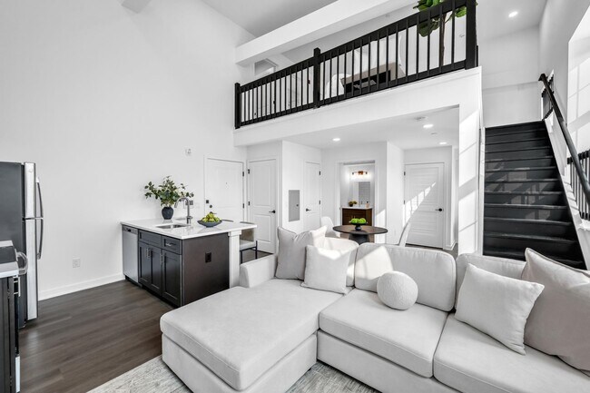 Foto del edificio - 315 Railroad Ave