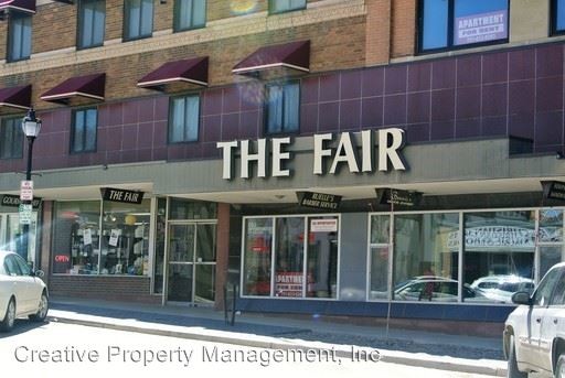 Primary Photo - 122 Main St S