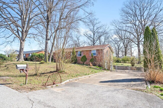 Building Photo - 3 Bedroom Pet Friendly Home For Rent Near ...